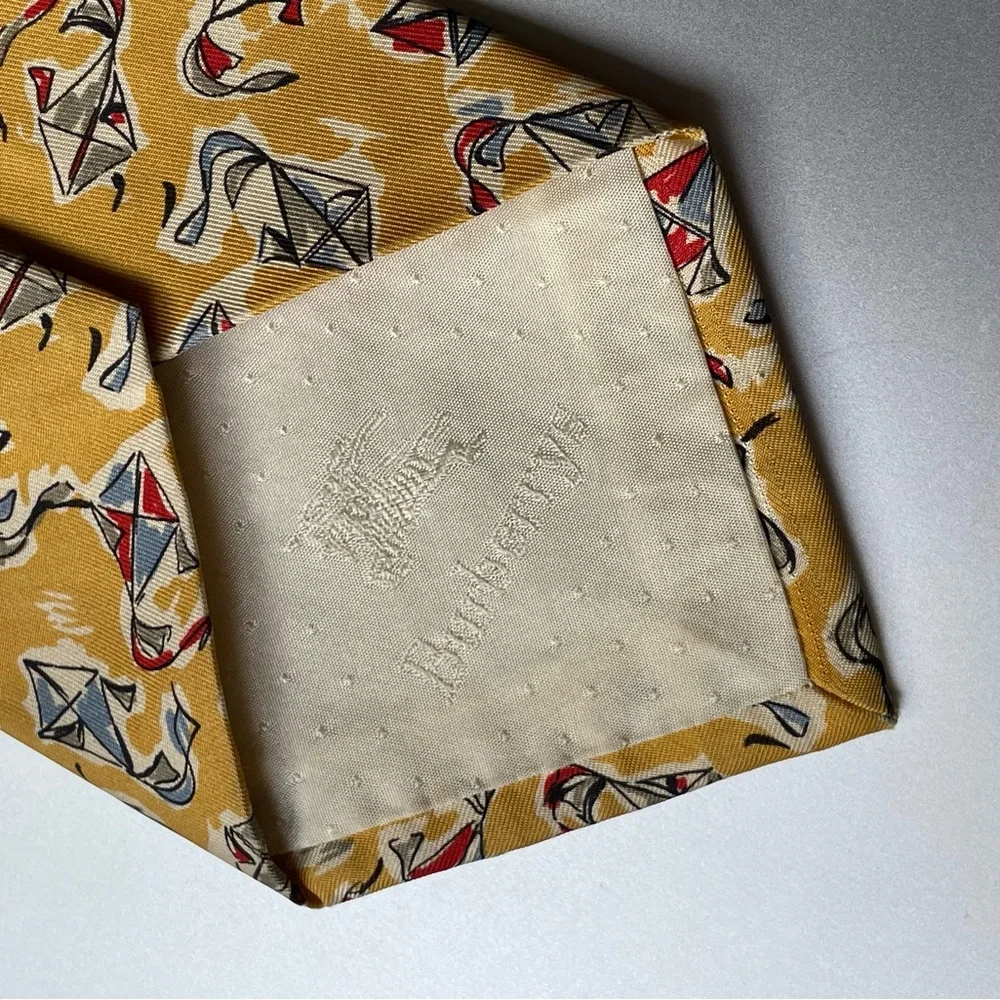 Burberry Vintage Yellow Silk Kite Tie